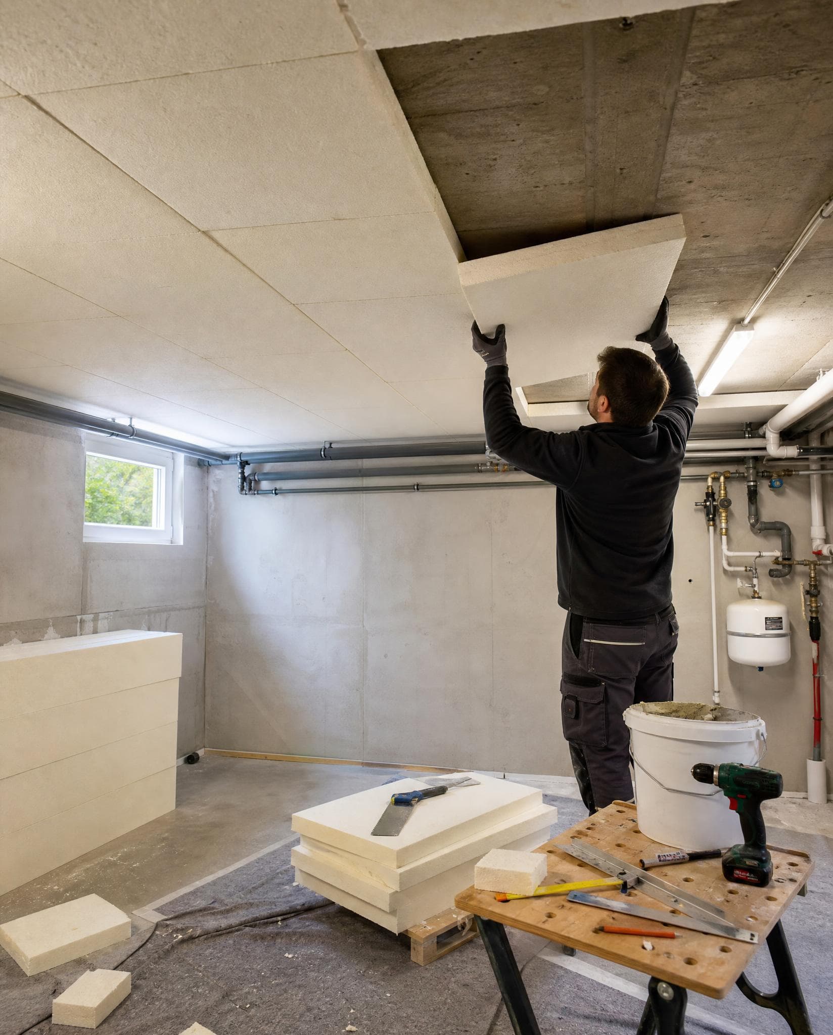 Fachgerechte Kellerdeckendämmung in einem Wohnhaus